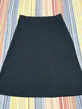 Horny Toad Black Knit Skirt. 
Sz M